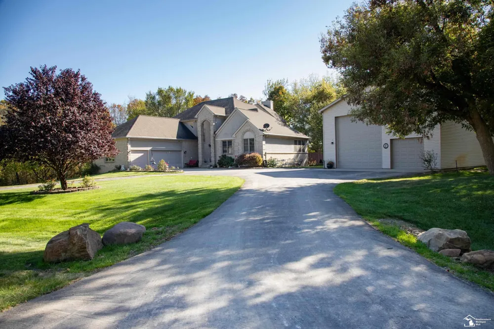 52881 Rico Court Lyon Charter Township, MI 48393