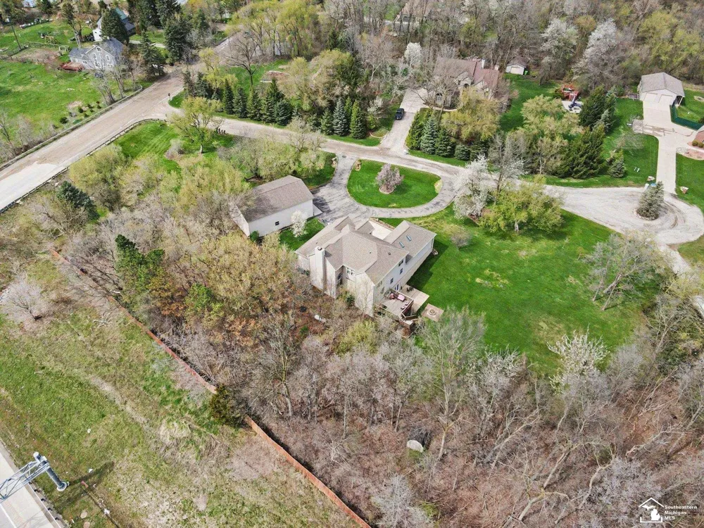 52881 Rico Court Lyon Charter Township, MI 48393
