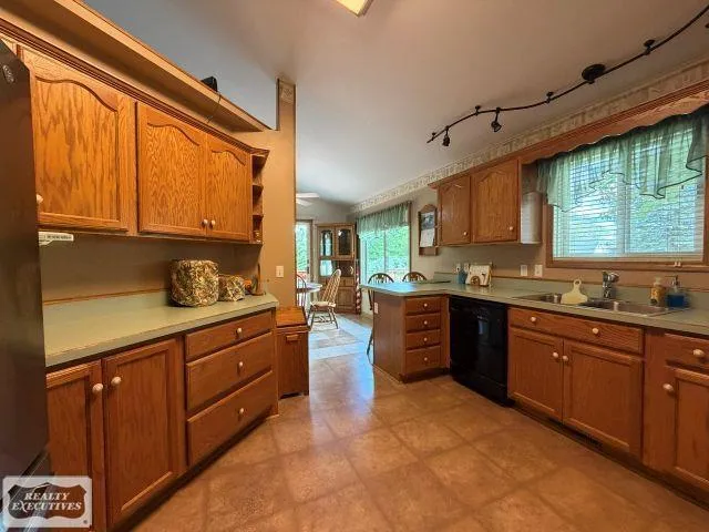 6651 Tamarack Freeman Township, MI 48632
