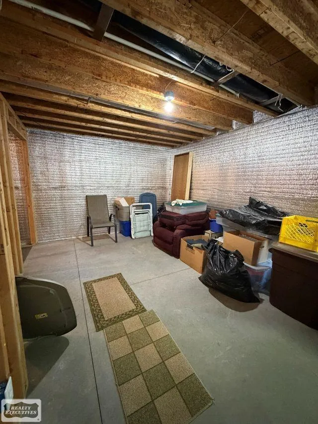 6651 Tamarack Freeman Township, MI 48632