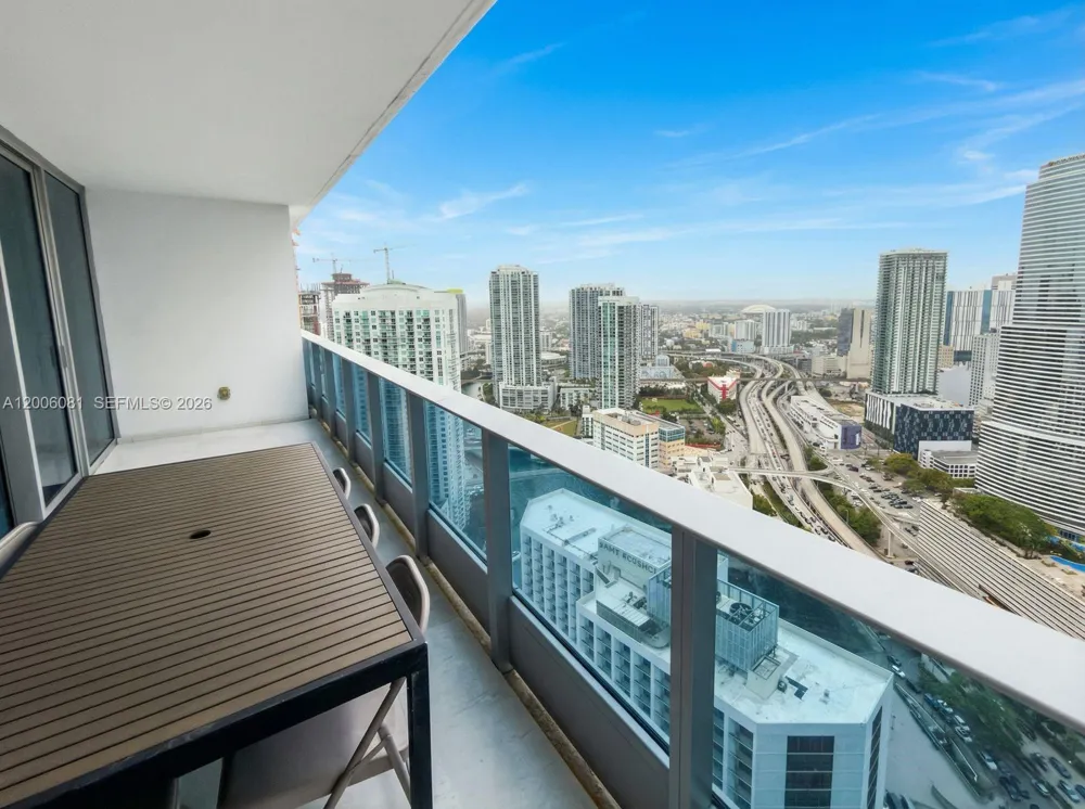 200 BISCAYNE BLVD WAY #4310 Miami, FL 33131