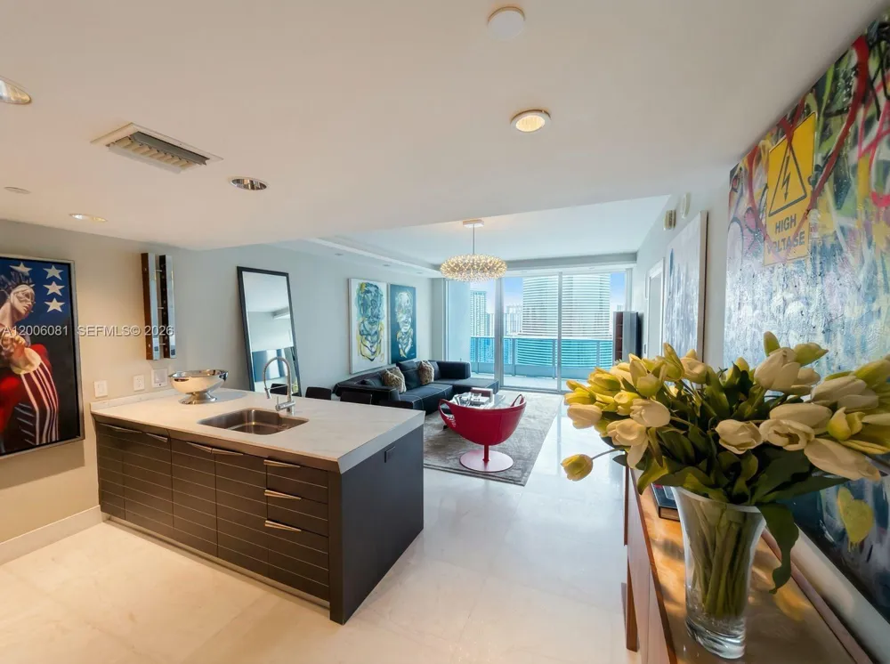 200 BISCAYNE BLVD WAY #4310 Miami, FL 33131