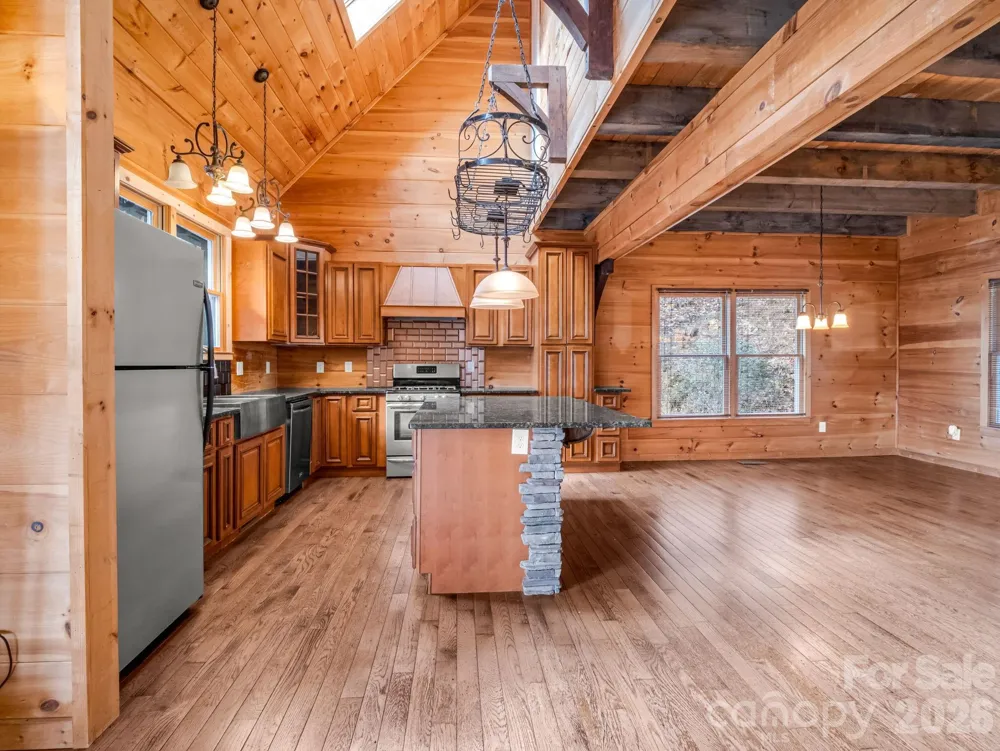 110 Chetan Way Lake Lure, NC 28746
