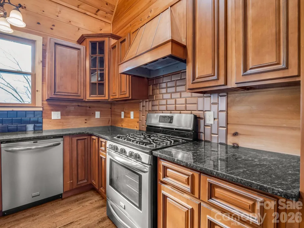 110 Chetan Way Lake Lure, NC 28746