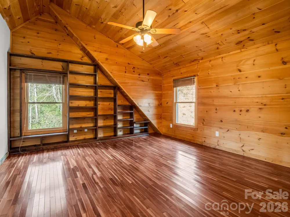 110 Chetan Way Lake Lure, NC 28746