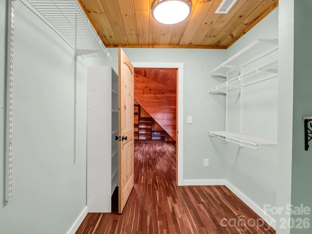 110 Chetan Way Lake Lure, NC 28746