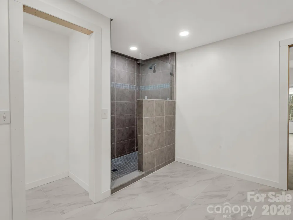110 Chetan Way Lake Lure, NC 28746