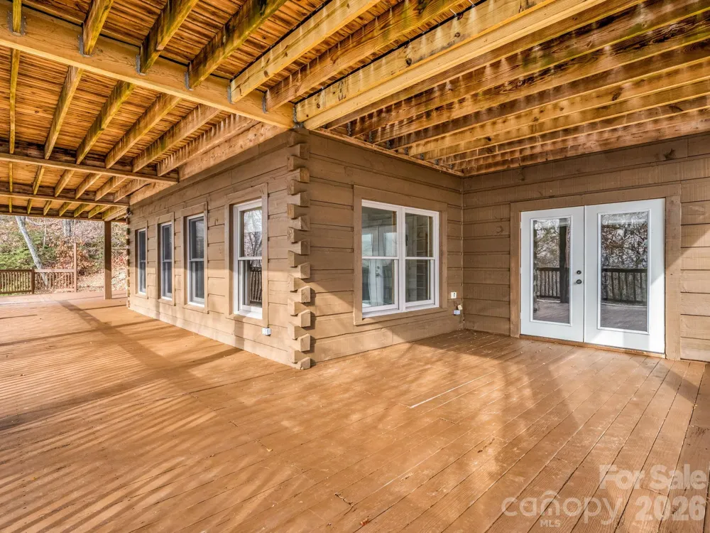 110 Chetan Way Lake Lure, NC 28746