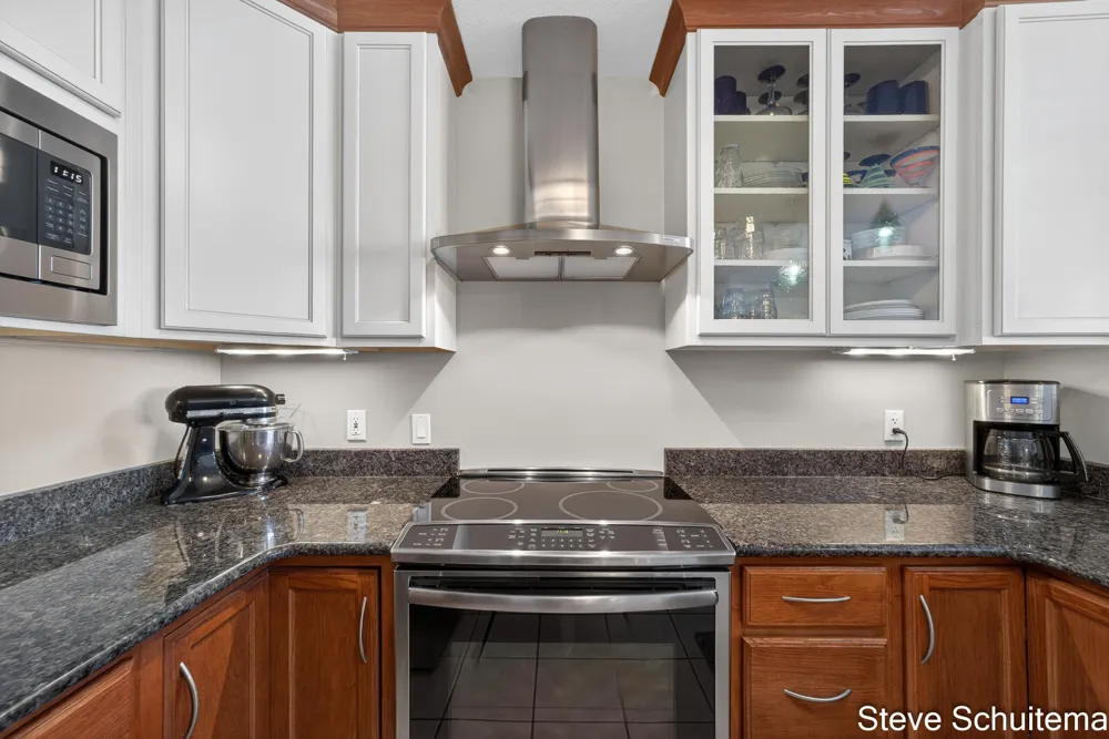 2964 Lakeshore Drive #W 304 Muskegon City, MI 49441