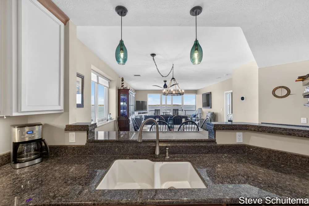 2964 Lakeshore Drive #W 304 Muskegon City, MI 49441