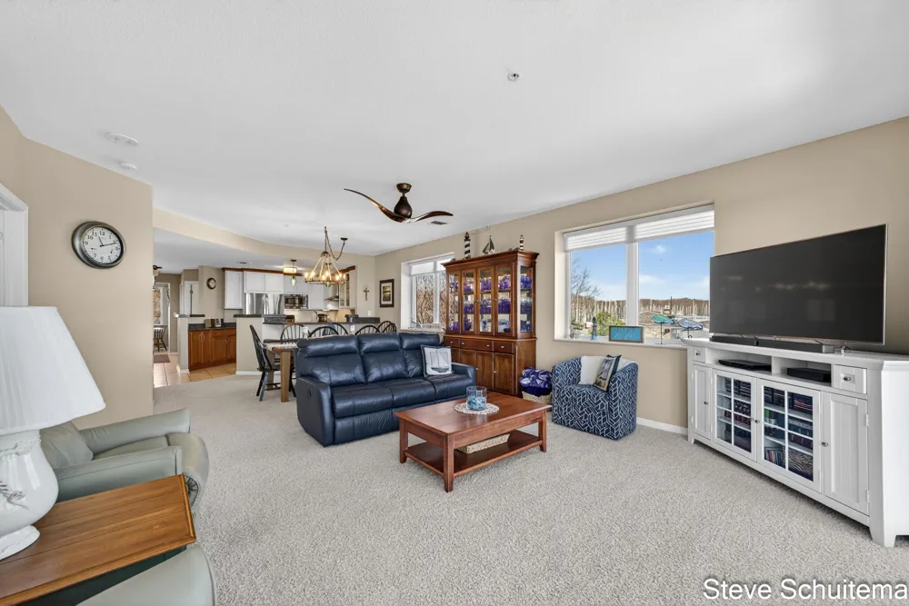 2964 Lakeshore Drive #W 304 Muskegon City, MI 49441