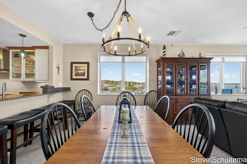2964 Lakeshore Drive #W 304 Muskegon City, MI 49441