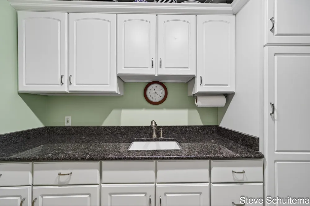 2964 Lakeshore Drive #W 304 Muskegon City, MI 49441