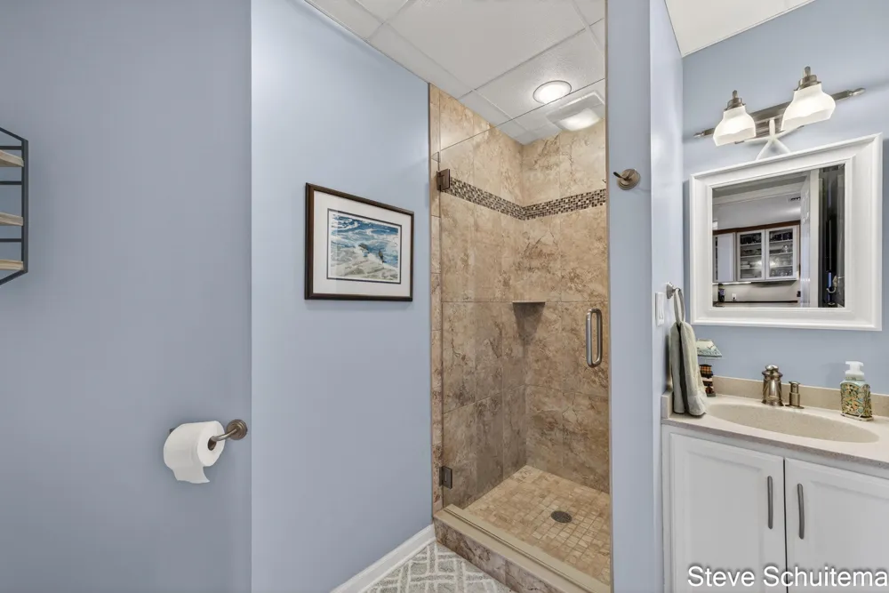 2964 Lakeshore Drive #W 304 Muskegon City, MI 49441