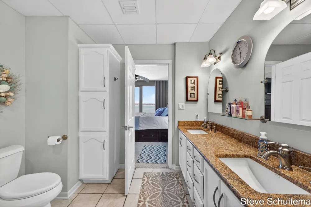2964 Lakeshore Drive #W 304 Muskegon City, MI 49441