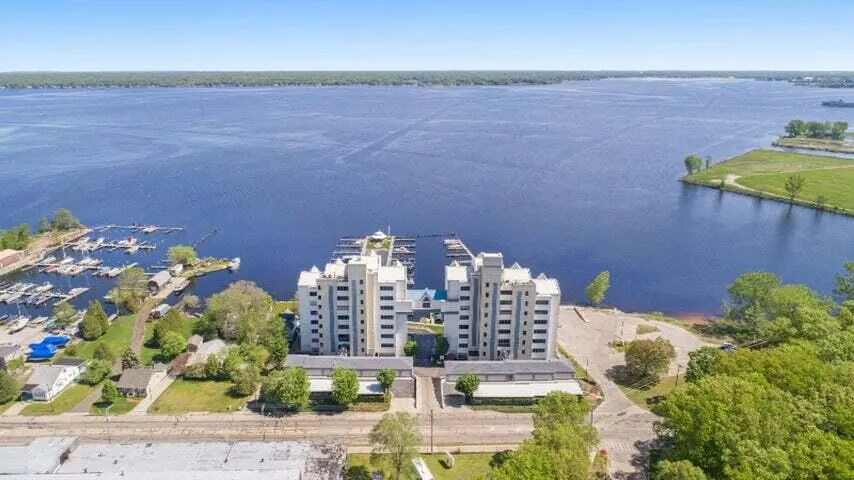 2964 Lakeshore Drive #W 304 Muskegon City, MI 49441
