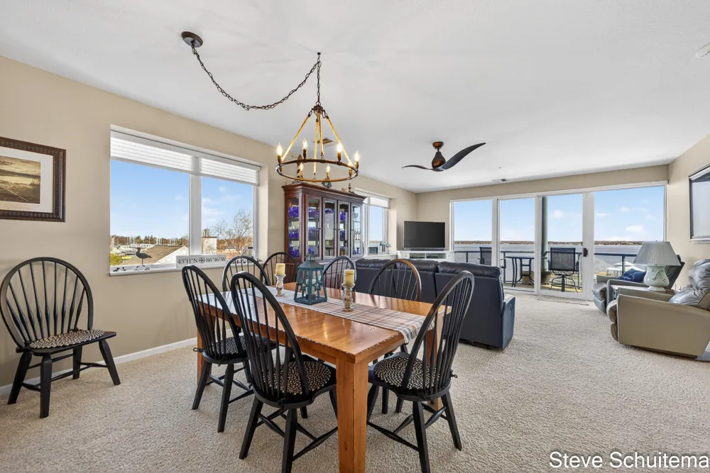 2964 Lakeshore Drive #W 304 Muskegon City, MI 49441