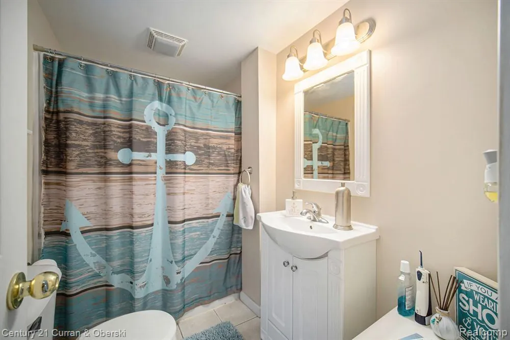504 Olcott Lake Drive Napoleon Township, MI 49201