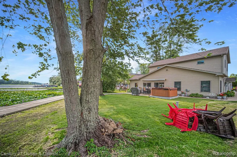 504 Olcott Lake Drive Napoleon Township, MI 49201