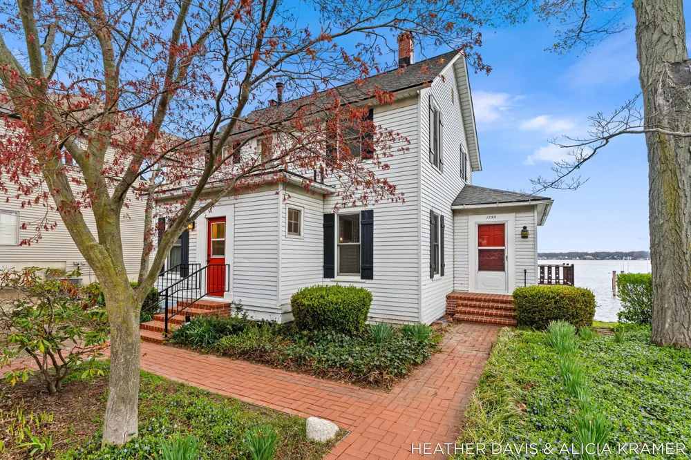 1755 South Shore Drive Park Township, MI 49423