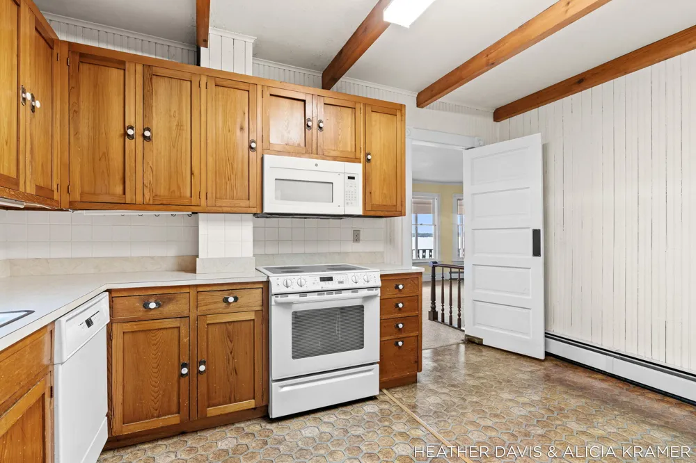 1755 South Shore Drive Park Township, MI 49423