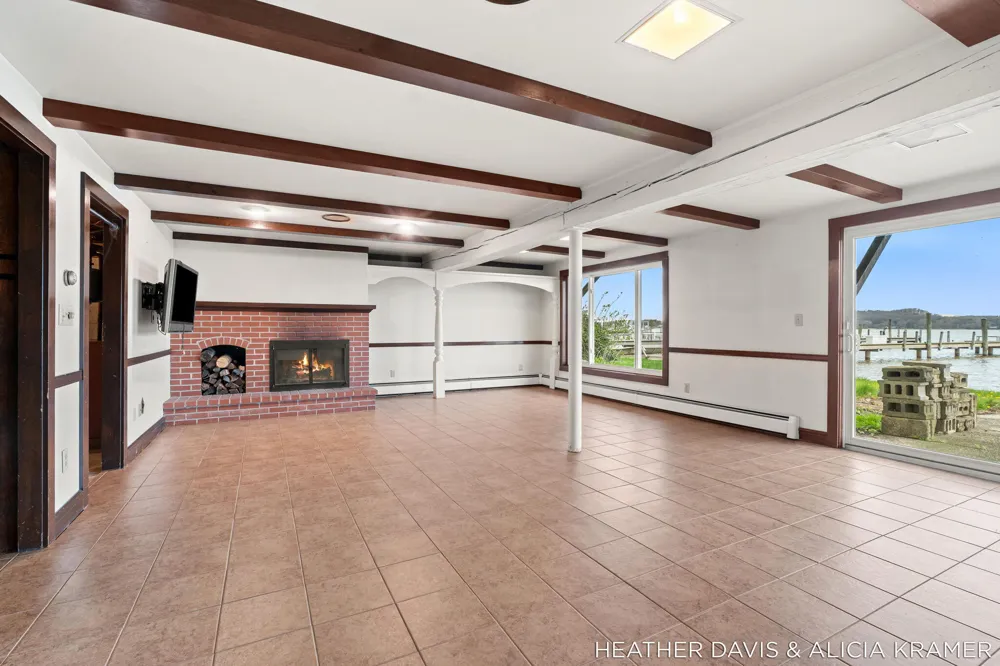 1755 South Shore Drive Park Township, MI 49423