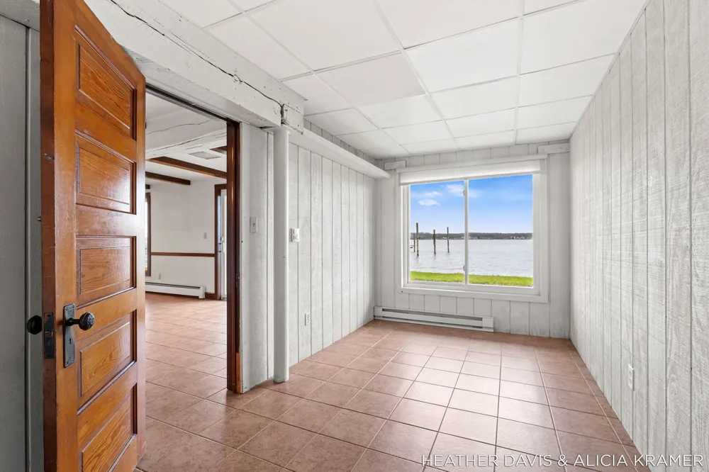 1755 South Shore Drive Park Township, MI 49423