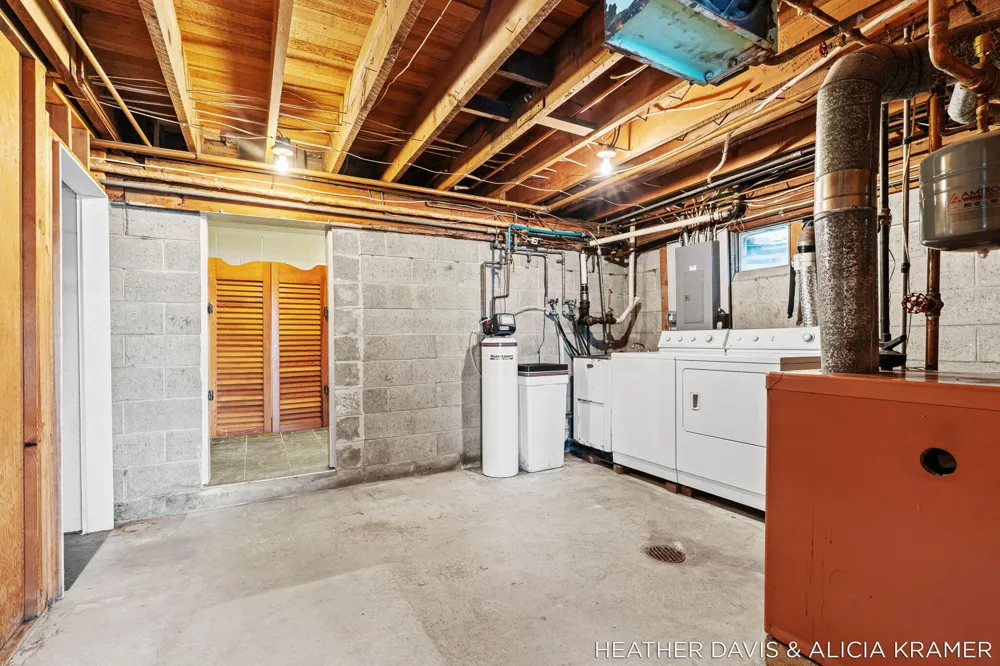 1755 South Shore Drive Park Township, MI 49423