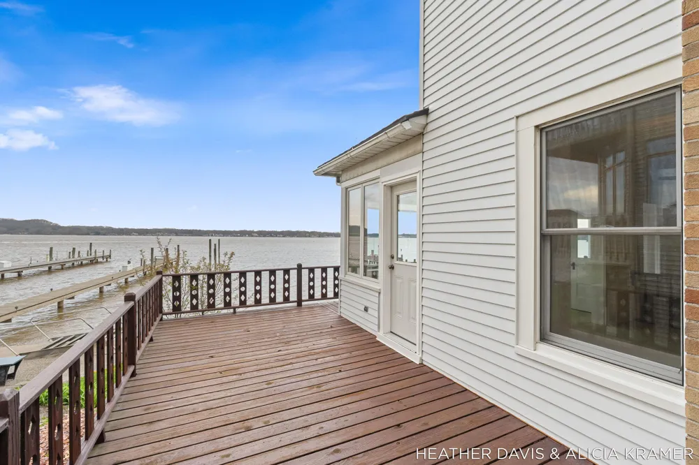 1755 South Shore Drive Park Township, MI 49423