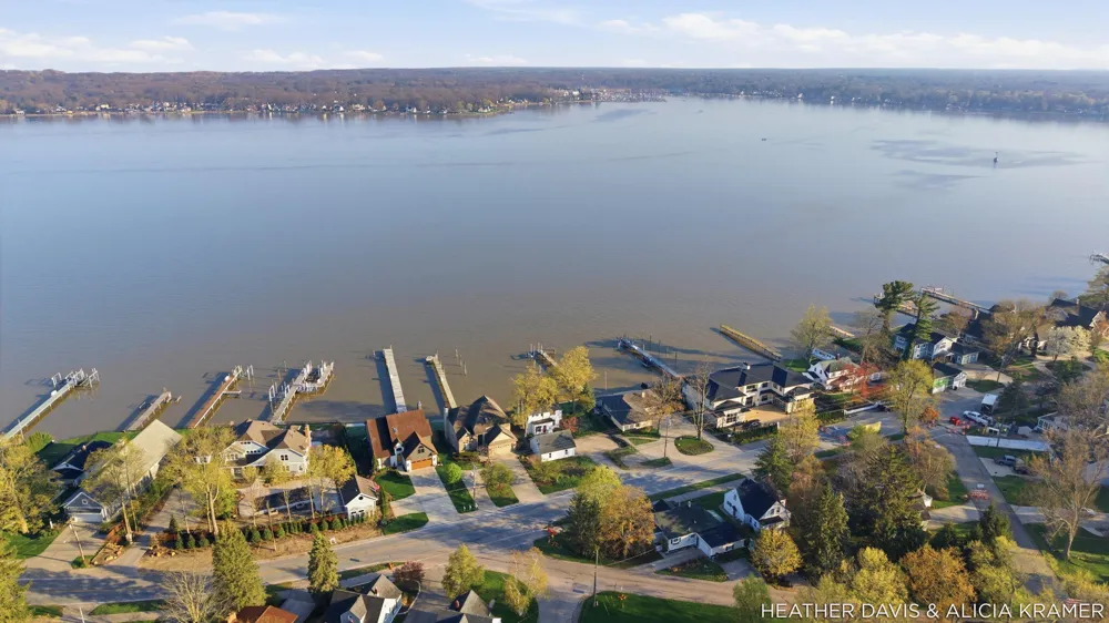 1755 South Shore Drive Park Township, MI 49423