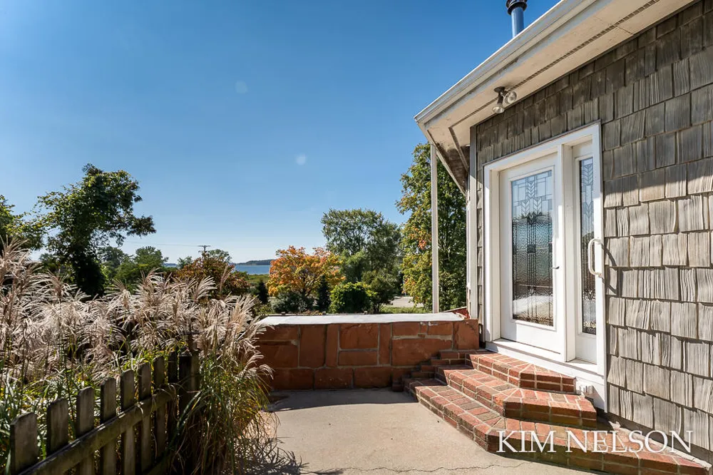925 S Lake Street Whitehall City, MI 49461