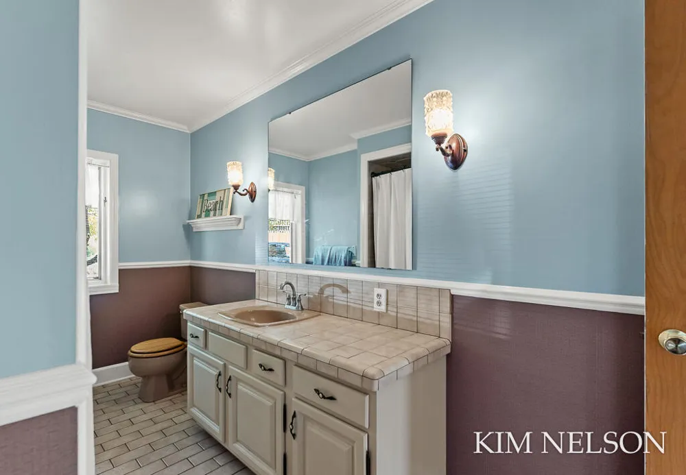 925 S Lake Street Whitehall City, MI 49461