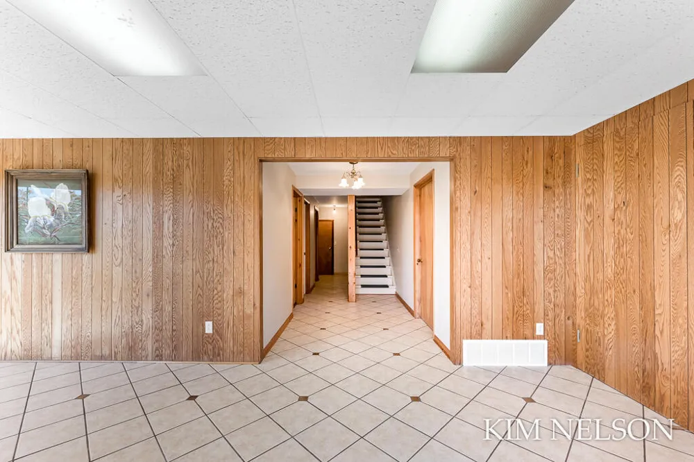 925 S Lake Street Whitehall City, MI 49461