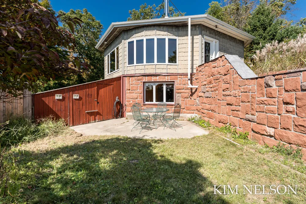 925 S Lake Street Whitehall City, MI 49461