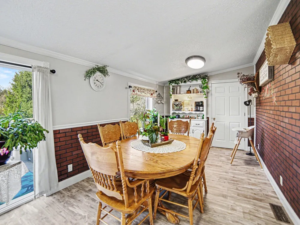 1799 E U.S. 10 Custer Township, MI 49405