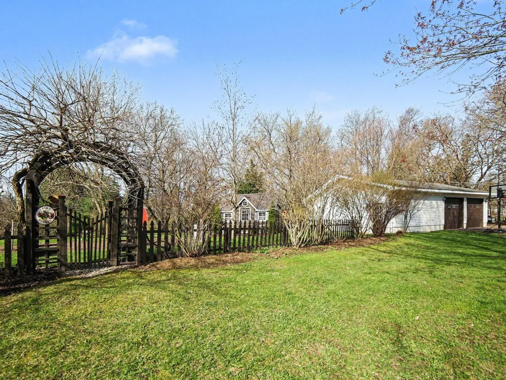 1799 E U.S. 10 Custer Township, MI 49405