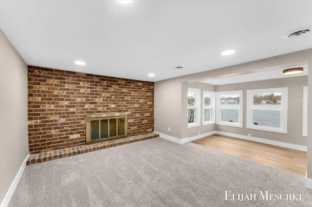 10463 Poplar Drive NE Oakfield Township, MI 49341