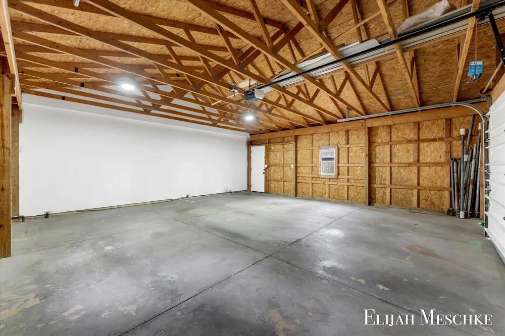 10463 Poplar Drive NE Oakfield Township, MI 49341