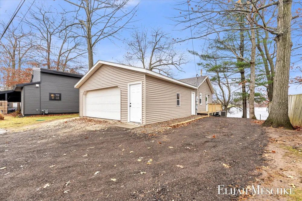 10463 Poplar Drive NE Oakfield Township, MI 49341