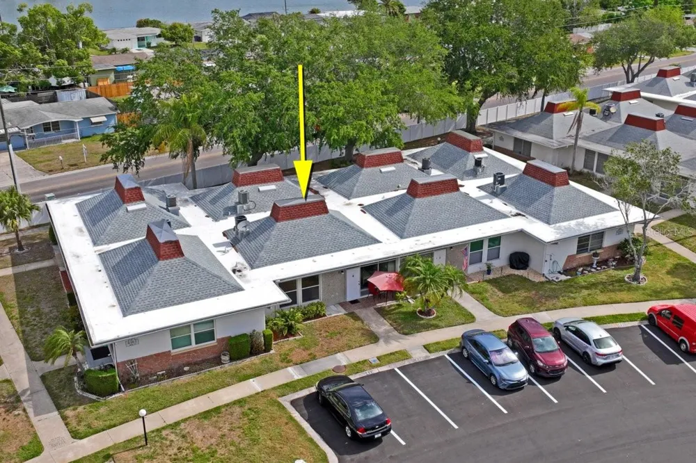 4363 TAHITIAN GARDENS CIRCLE #B Holiday, FL 34691