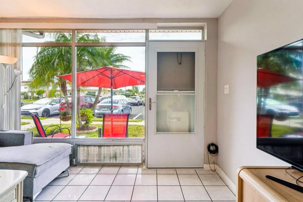 4363 TAHITIAN GARDENS CIRCLE #B Holiday, FL 34691