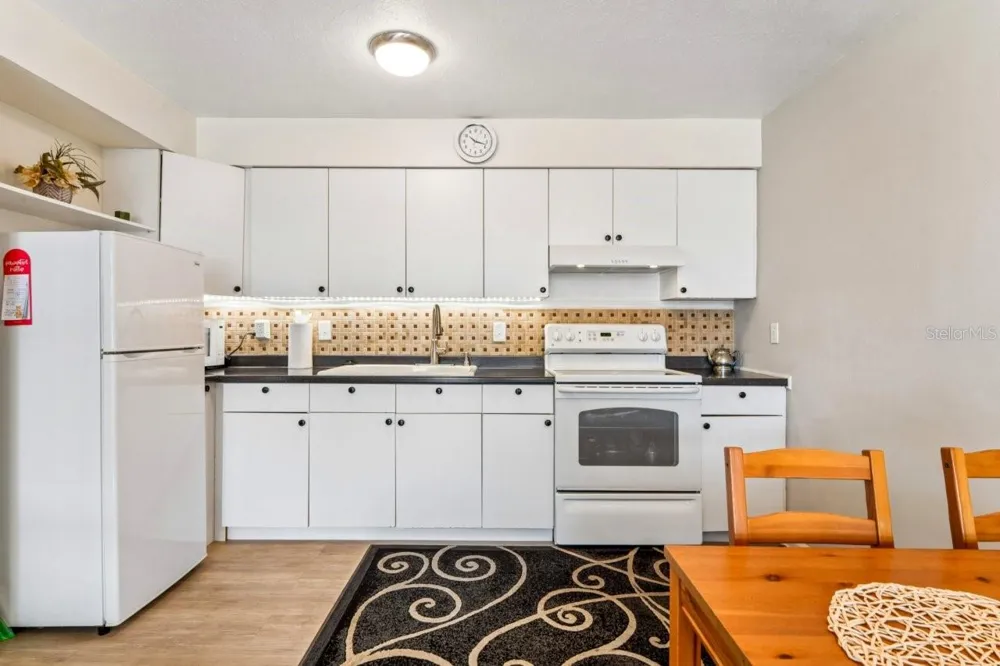 4363 TAHITIAN GARDENS CIRCLE #B Holiday, FL 34691