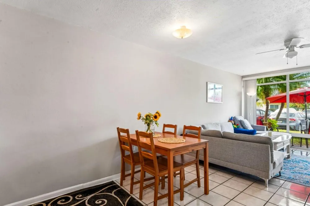 4363 TAHITIAN GARDENS CIRCLE #B Holiday, FL 34691