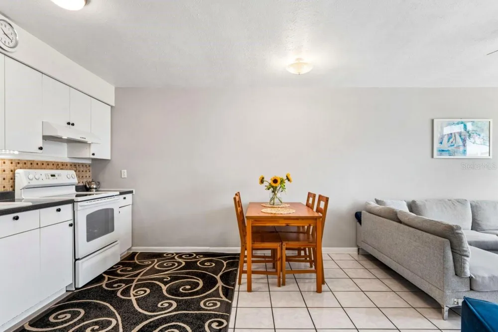 4363 TAHITIAN GARDENS CIRCLE #B Holiday, FL 34691