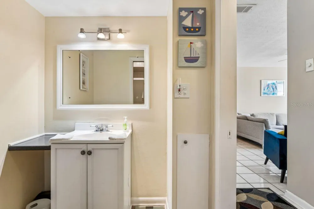 4363 TAHITIAN GARDENS CIRCLE #B Holiday, FL 34691