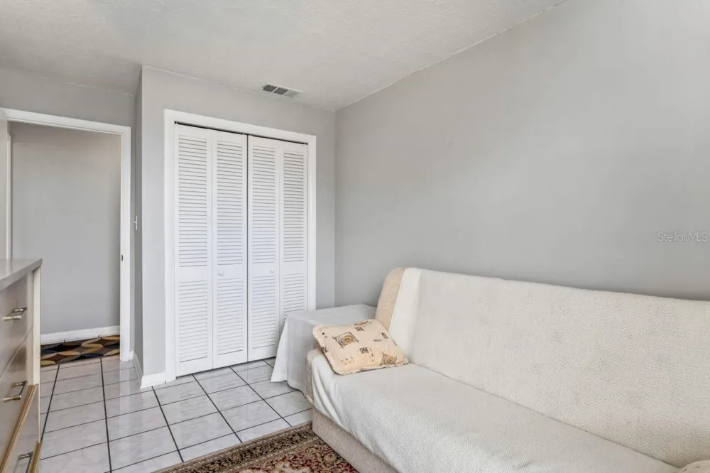 4363 TAHITIAN GARDENS CIRCLE #B Holiday, FL 34691