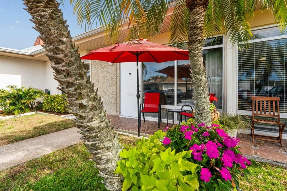 4363 TAHITIAN GARDENS CIRCLE #B Holiday, FL 34691