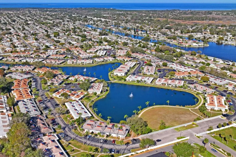 4363 TAHITIAN GARDENS CIRCLE #B Holiday, FL 34691