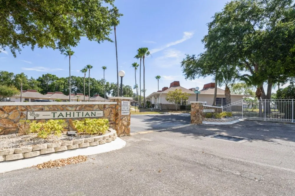 4363 TAHITIAN GARDENS CIRCLE #B Holiday, FL 34691