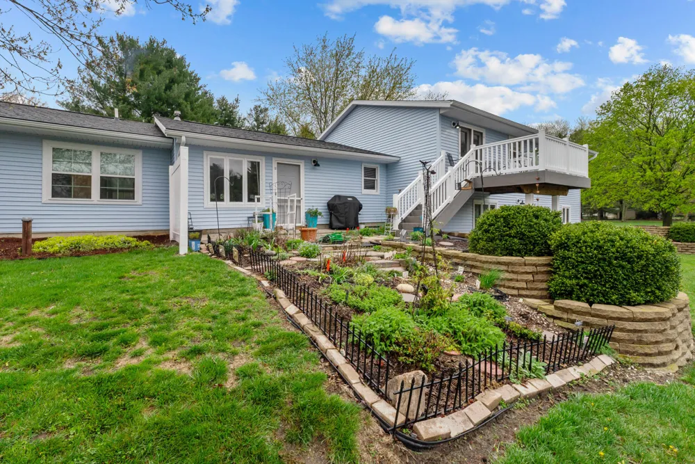 3412 Briar Jefferson Township, MI 49266